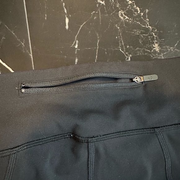 Lululemon leggings - Picture 4 of 6